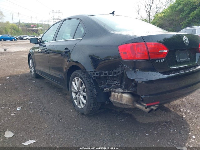 44841633 :رقم المزاد ، 3VWDP7AJ1DM351156 vin ، 2013 Volkswagen Jetta Se مزاد بيع