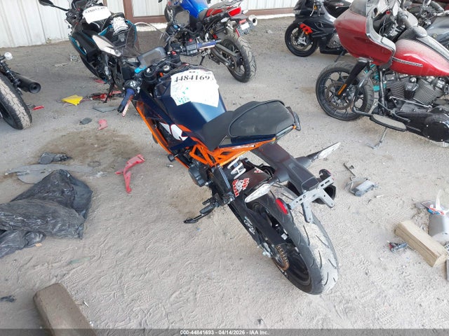 44841693 :رقم المزاد ، MD2JYJ401RN207911 vin ، 2024 Ktm 390 Rc مزاد بيع