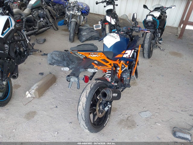 44841693 :رقم المزاد ، MD2JYJ401RN207911 vin ، 2024 Ktm 390 Rc مزاد بيع