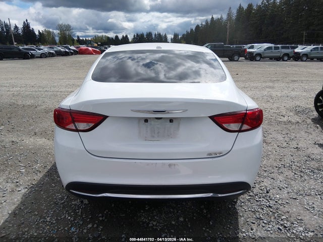 Chrysler 200 Limited 2015 1C3CCCAB7FN725889 Image 17