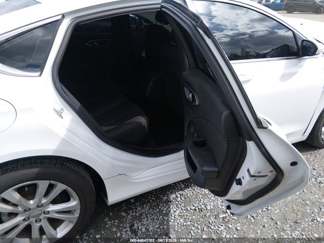 Chrysler 200 Limited 2015 1C3CCCAB7FN725889 Image 8