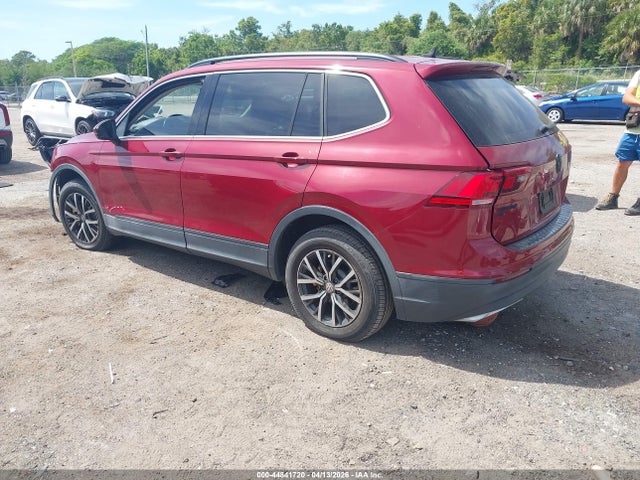 Продаж на аукціоні авто 2019 Volkswagen Tiguan 2.0t Se/2.0t Sel/2.0t Sel R-line/2.0t Sel R-line Black, vin: 3VV3B7AX3KM119495, номер лоту: 44841720
