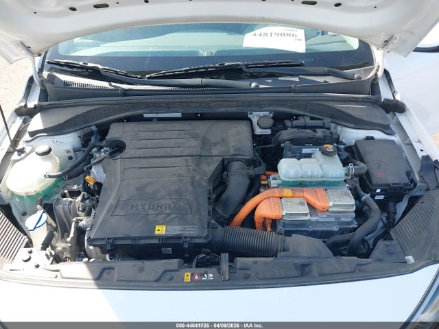 KMHC65LC5JU099855 Hyundai Ioniq Hybrid Blue
