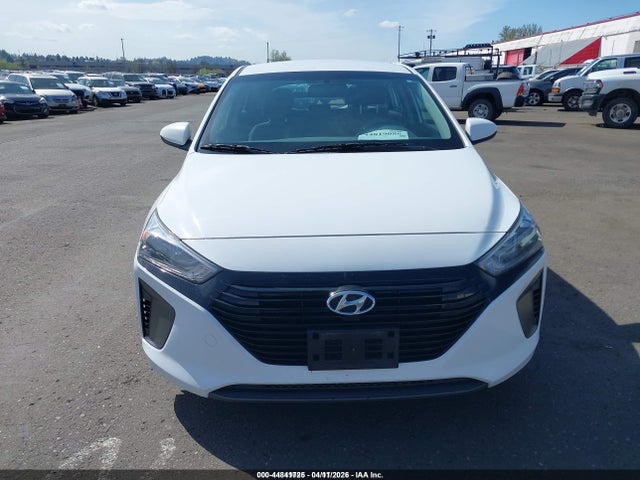 KMHC65LC5JU099855 Hyundai Ioniq Hybrid Blue