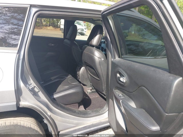 Aukcja sprzedaży 2019 Jeep Cherokee Latitude Plus Fwd, vin: 1C4PJLLB3KD144910, numer aukcji: 44841729