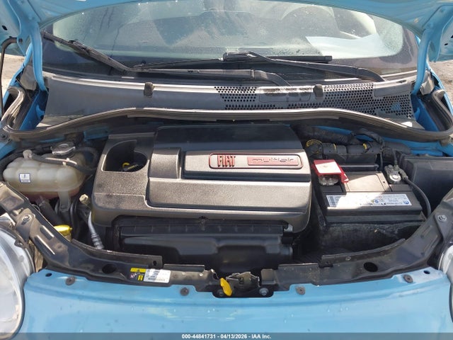 2017 FIAT 500 3C3CFFKR2HT700261 Photo 9