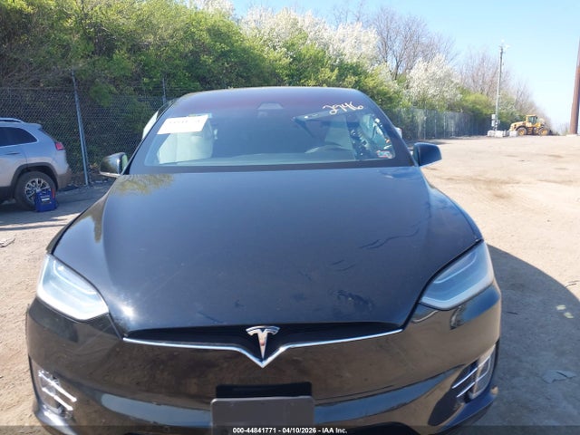 Aukcja sprzedaży 2017 Tesla Model X, vin: 5YJXCDE24HF052946, numer aukcji: 44841771