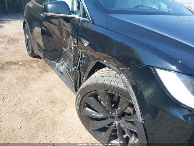 Aukcja sprzedaży 2017 Tesla Model X, vin: 5YJXCDE24HF052946, numer aukcji: 44841771