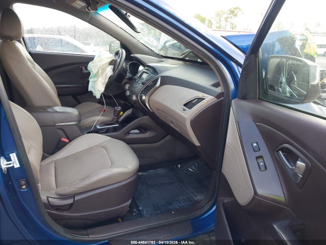 44841782 :رقم المزاد ، KM8JU3AG7FU994455 vin ، 2015 Hyundai Tucson Se مزاد بيع