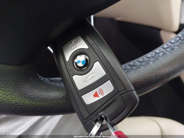 2013 Bmw 528i Xdrive მანქანა იყიდება აუქციონზე, vin: WBAXH5C54DDW12726, აუქციონის ნომერი: 44841785