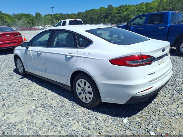 2020 FORD FUSION 3FA6P0G79LR201527 Photo 2