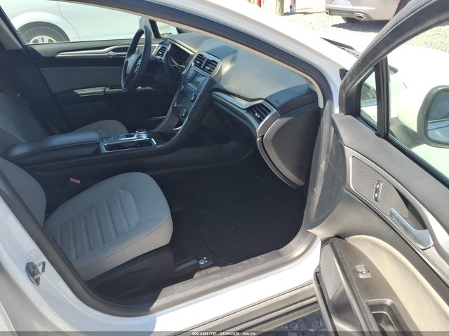 2020 FORD FUSION 3FA6P0G79LR201527 Photo 4