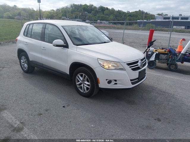 2011 VOLKSWAGEN TIGUAN WVGBV7AX1BW534313