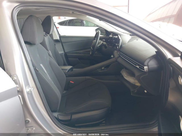 KMHLN4AG4MU116720 Hyundai ELANTRA SEL