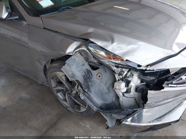 KMHLN4AG4MU116720 Hyundai ELANTRA SEL