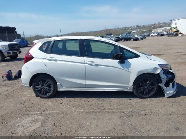 3HGGK5H66JM716819 Honda Fit Sport