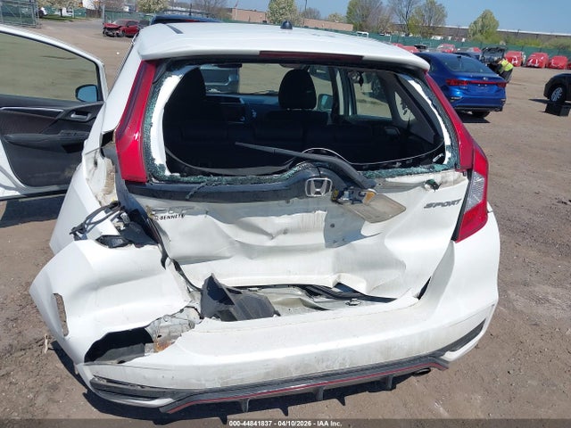 3HGGK5H66JM716819 Honda Fit Sport