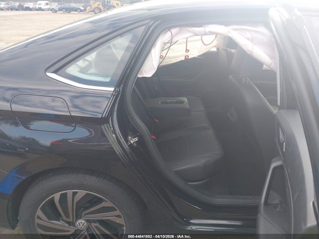 Aukcja sprzedaży 2019 Volkswagen Jetta 1.4t Sel Premium, vin: 3VWG57BU0KM211303, numer aukcji: 44841852