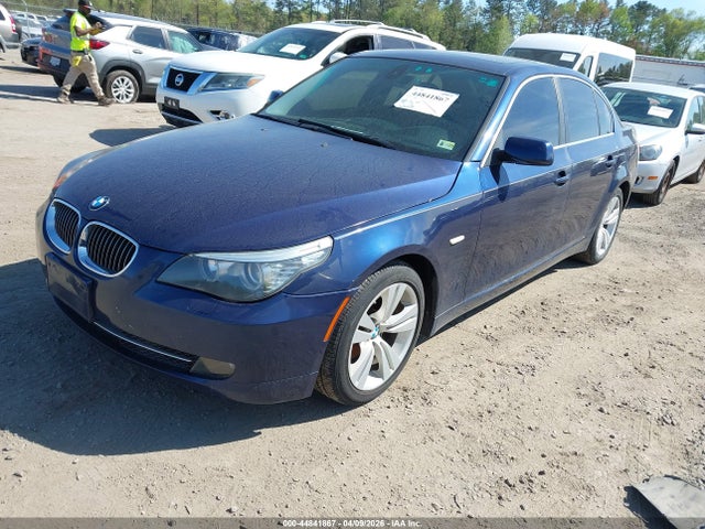 2010 BMW 528I WBANU5C51AC127111 Photo 1