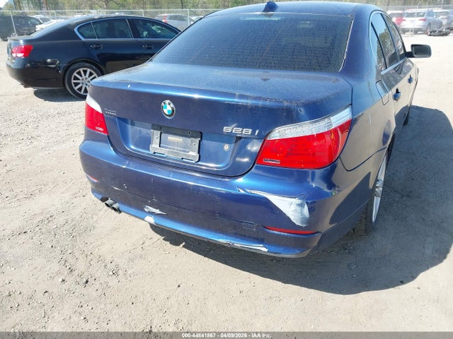 2010 BMW 528I WBANU5C51AC127111 Photo 5