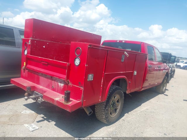 44841875 :رقم المزاد ، 3C63R3GL3HG785469 vin ، 2017 Ram 3500 Tradesman  4x4 8' Box مزاد بيع
