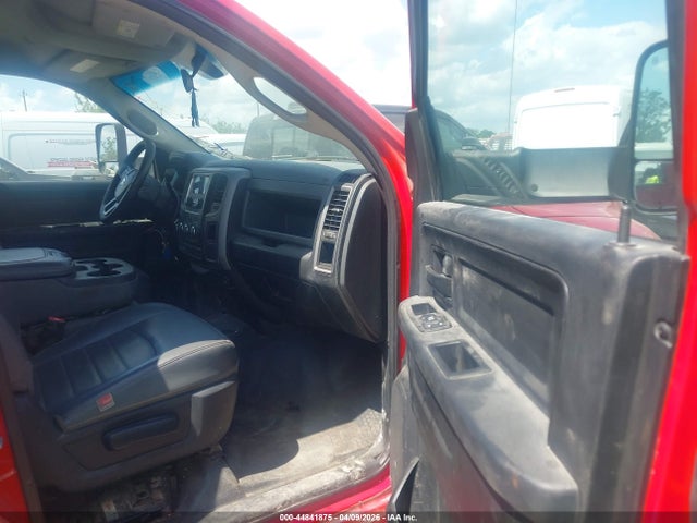 44841875 :رقم المزاد ، 3C63R3GL3HG785469 vin ، 2017 Ram 3500 Tradesman  4x4 8' Box مزاد بيع