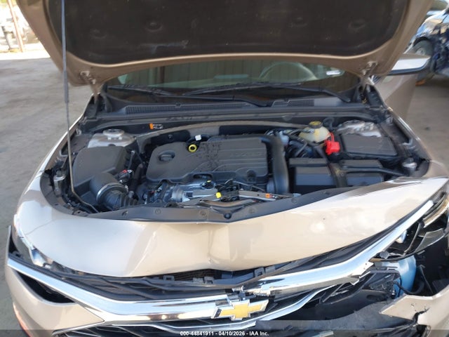 1G1ZD5ST6NF138526 Chevrolet Malibu Fwd Lt