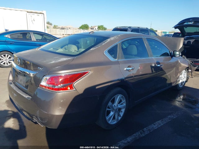 2015 Nissan Altima 2.5 Sv მანქანა იყიდება აუქციონზე, vin: 1N4AL3AP0FC176536, აუქციონის ნომერი: 44841915