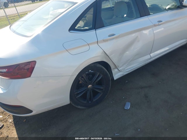 44841917 :رقم المزاد ، 3VW7M7BU7PM038826 vin ، 2023 Volkswagen Jetta 1.5t Se مزاد بيع