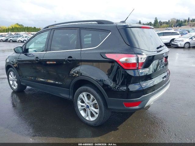 2018 FORD ESCAPE 1FMCU9GD4JUD08518 Photo 2