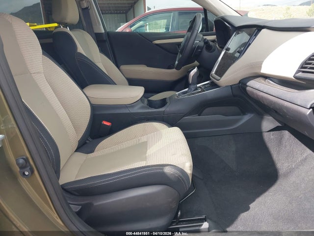 4S4BTAFC5R3266337 Subaru Outback Premium