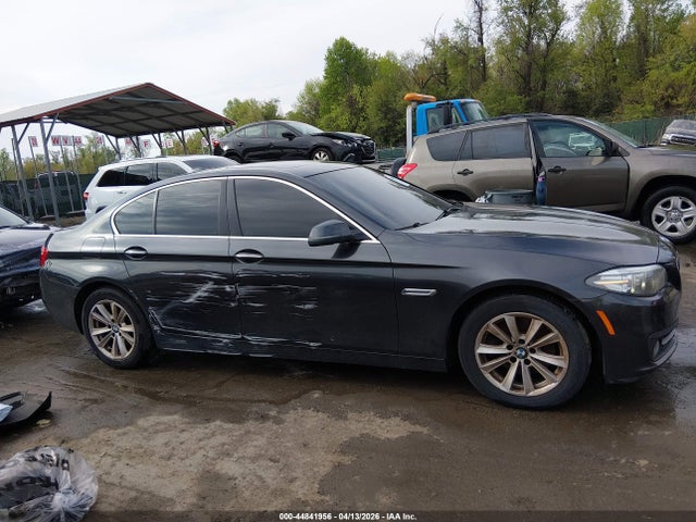 2015 Bmw 528i Xdrive მანქანა იყიდება აუქციონზე, vin: WBA5A7C50FD620932, აუქციონის ნომერი: 44841956
