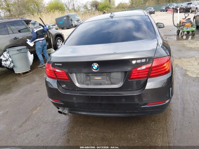 2015 Bmw 528i Xdrive მანქანა იყიდება აუქციონზე, vin: WBA5A7C50FD620932, აუქციონის ნომერი: 44841956