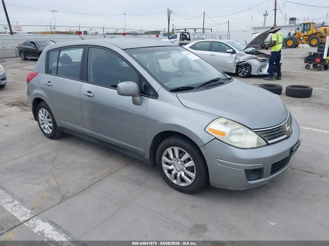 2008 Nissan Versa 1.8s მანქანა იყიდება აუქციონზე, vin: 3N1BC13E88L436626, აუქციონის ნომერი: 44841975