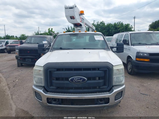 2015 Ford F-350 Chassis Xl მანქანა იყიდება აუქციონზე, vin: 1FDRF3G6XFEA88418, აუქციონის ნომერი: 44841981