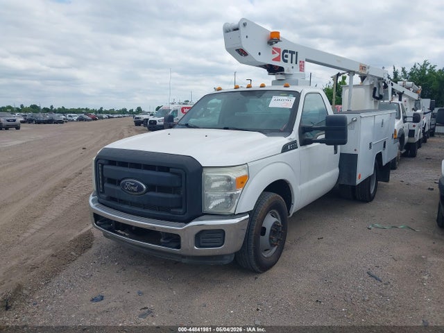 2015 Ford F-350 Chassis Xl მანქანა იყიდება აუქციონზე, vin: 1FDRF3G6XFEA88418, აუქციონის ნომერი: 44841981