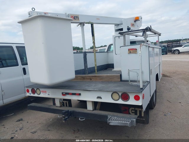 2015 Ford F-350 Chassis Xl მანქანა იყიდება აუქციონზე, vin: 1FDRF3G6XFEA88418, აუქციონის ნომერი: 44841981