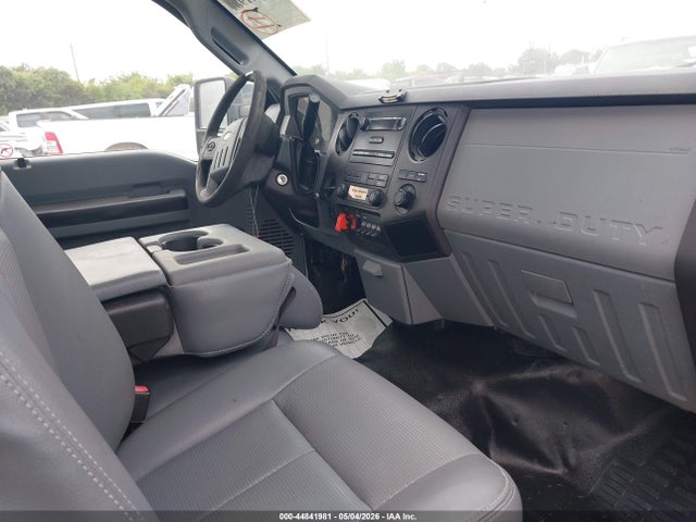 2015 Ford F-350 Chassis Xl მანქანა იყიდება აუქციონზე, vin: 1FDRF3G6XFEA88418, აუქციონის ნომერი: 44841981