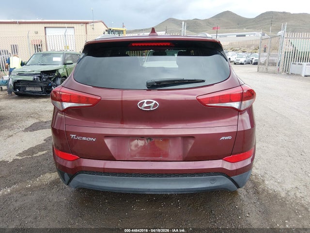 44842016 :رقم المزاد ، KM8J3CA43JU616408 vin ، 2018 Hyundai Tucson Sel مزاد بيع