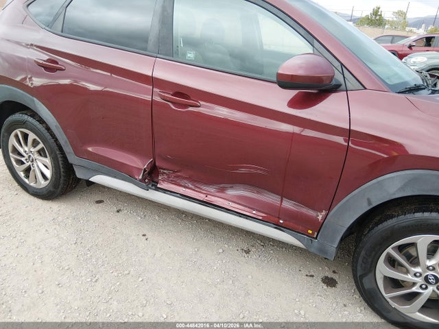 44842016 :رقم المزاد ، KM8J3CA43JU616408 vin ، 2018 Hyundai Tucson Sel مزاد بيع