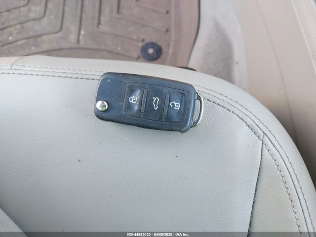 2014 VOLKSWAGEN BEETLE 3VW5P7AT5EM807103 Photo 10