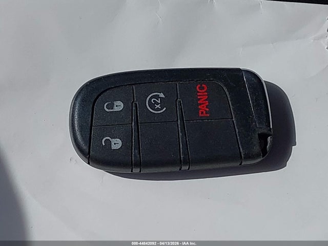 Продажа на аукционе авто 2019 Jeep Cherokee Latitude Plus Fwd, vin: 1C4PJLLB5KD278494, номер лота: 44842092