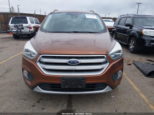 44842108 :رقم المزاد ، 1FMCU9J9XHUD11244 vin ، 2017 Ford Escape Titanium مزاد بيع