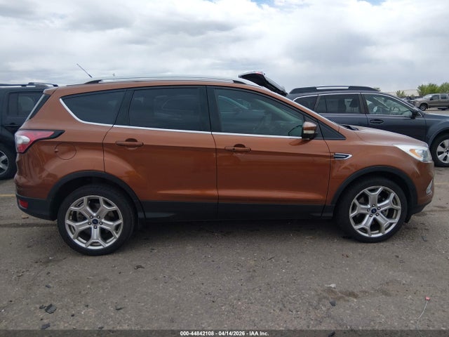 44842108 :رقم المزاد ، 1FMCU9J9XHUD11244 vin ، 2017 Ford Escape Titanium مزاد بيع