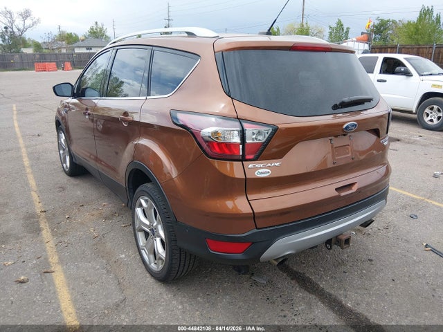 44842108 :رقم المزاد ، 1FMCU9J9XHUD11244 vin ، 2017 Ford Escape Titanium مزاد بيع