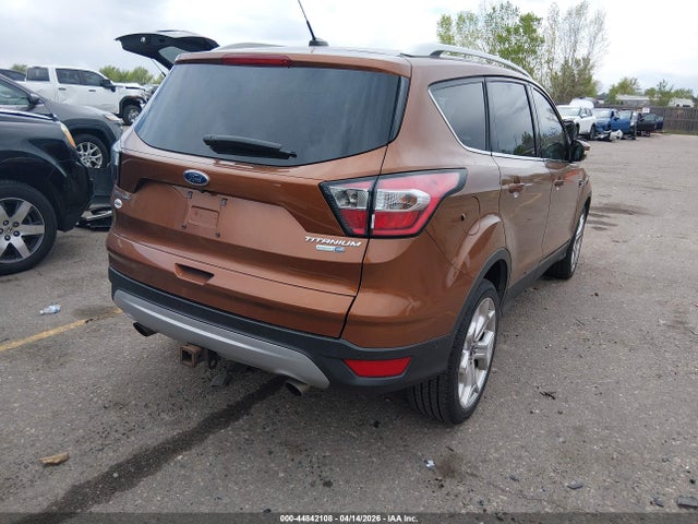 44842108 :رقم المزاد ، 1FMCU9J9XHUD11244 vin ، 2017 Ford Escape Titanium مزاد بيع
