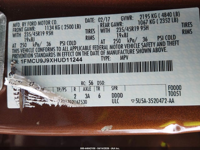 44842108 :رقم المزاد ، 1FMCU9J9XHUD11244 vin ، 2017 Ford Escape Titanium مزاد بيع