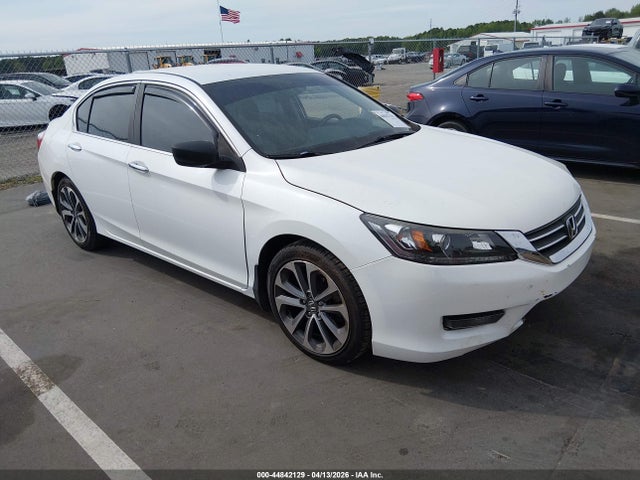44842129 :رقم المزاد ، 1HGCR2F54FA139456 vin ، 2015 Honda Accord Sport مزاد بيع
