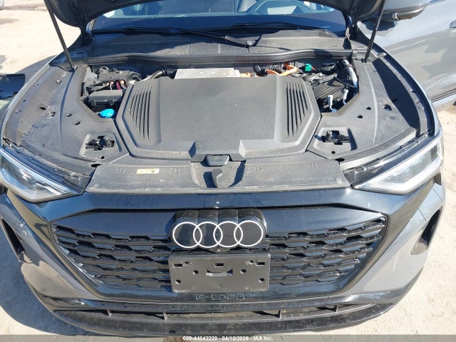 Aukcja sprzedaży 2024 Audi Q8 E-tron Prestige Quattro, vin: WA16ABGE9RB007688, numer aukcji: 44842220