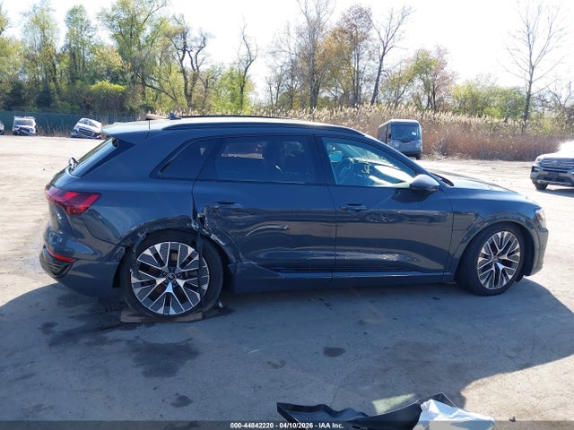 Продажа на аукционе авто 2024 Audi Q8 E-tron Prestige Quattro, vin: WA16ABGE9RB007688, номер лота: 44842220
